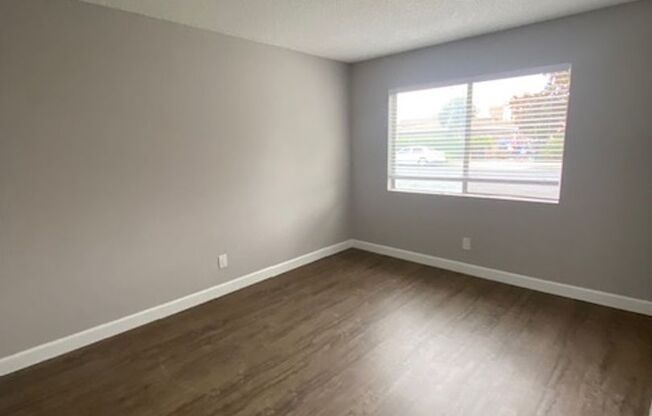 2 beds, 1 bath, 715 sqft, $2,500