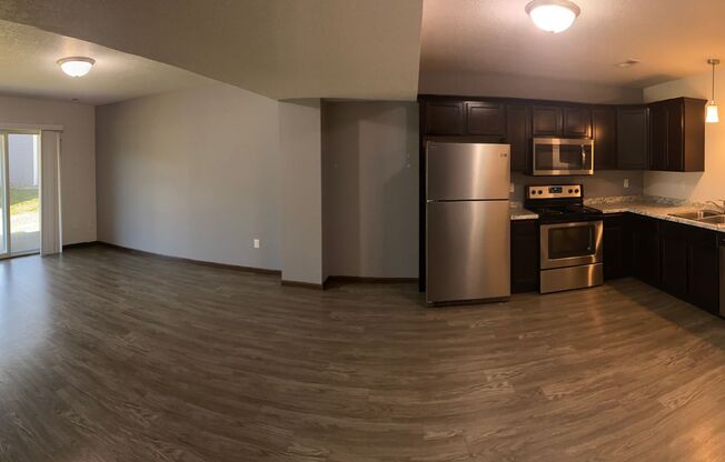 2 beds, 1.5 baths, 1,200 sqft, $1,245