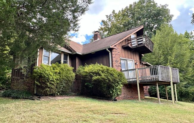 3801 Moore Hollow Rd. Woodlawn, TN 37191