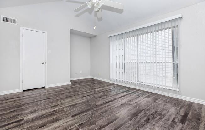 2 beds, 2 baths, 1,458 sqft, $1,959