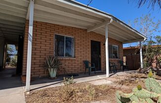 Must See Home in Historic Barrio Hollywood- 3bed & 2bath