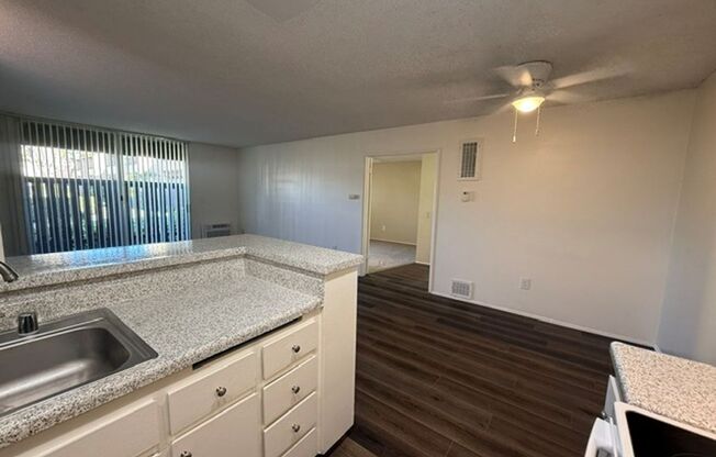 1 bed, 1 bath, 716 sqft, $2,150, Unit J004