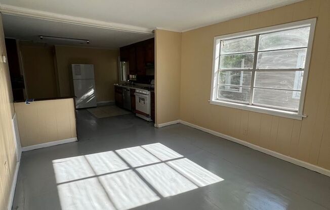 3 Bedroom 1 bath home for lease