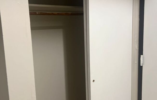 1 bed, 1 bath, 650 sqft, $1,200, Unit 101