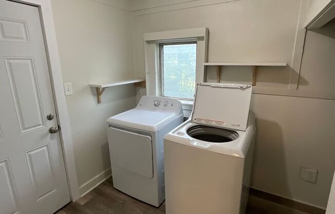 2 beds, 1 bath, $1,495