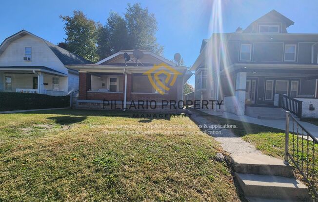 1137-1139 W 35th St