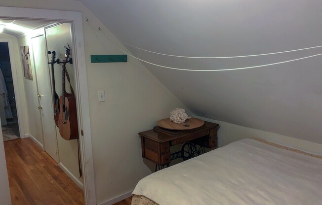2 beds, 1 bath, 566 sqft, $2,600, Unit 2
