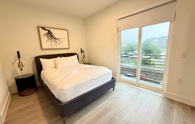 1 bed, 1.5 baths, 773 sqft, $2,549, Unit 304