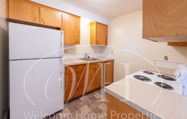 2 beds, 1 bath, 890 sqft, $1,225, Unit 420 Catherine #7