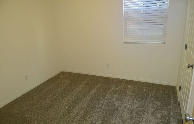 5 Bedroom Home, 1st Floor Bed and Full Bath, Loft In Inspirada