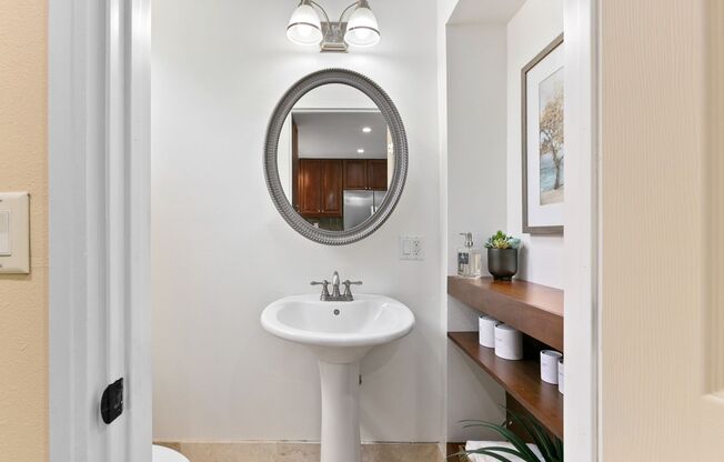Kahala Tropic Gardens 2 bed 1.5 bath Fully Remodeled Garden Condo