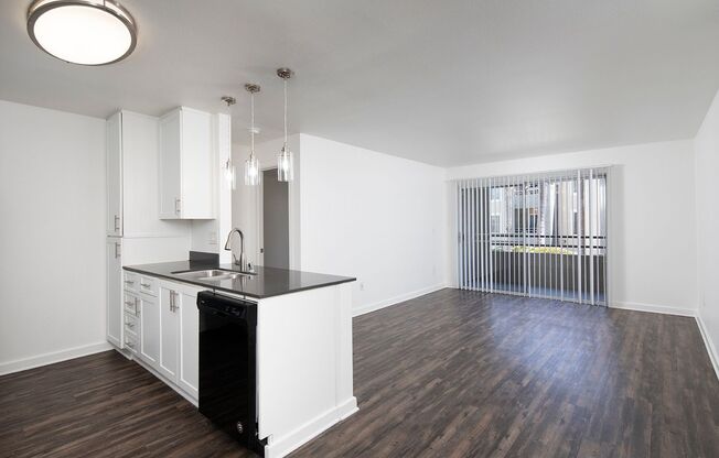 2 beds, 2 baths, 965 sqft, $2,895, Unit 247