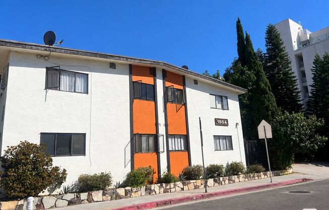 1554 CASSIL PL