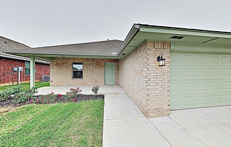 3 beds, 2 baths, $1,545