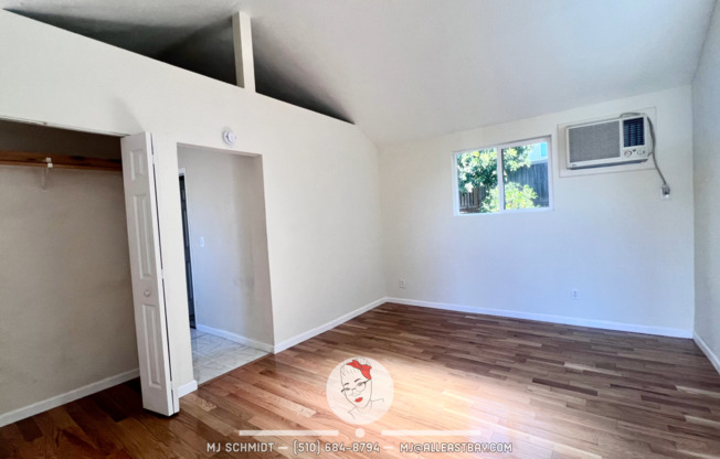 2 beds, 1 bath, $2,200