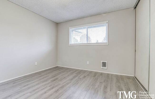 2 beds, 1 bath, $1,495