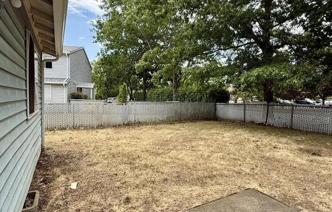3 beds, 2 baths, 1,513 sqft, $2,200