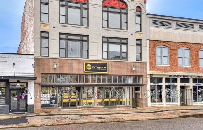 1106 BROAD ST