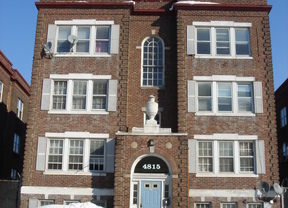 3 beds, 1 bath, 1,425 sqft, $1,495, Unit 4815-C2