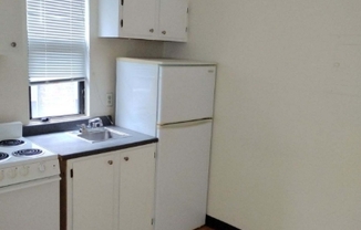 1 bed, 1 bath, $2,200, Unit 5