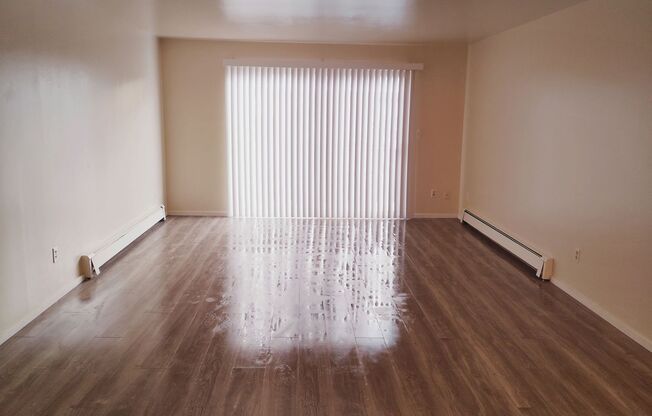 Holly Lane Apartments (HLA)