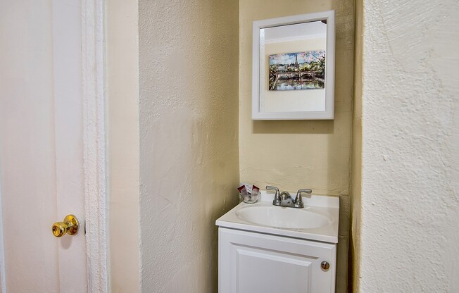Studio, 1 bath, 164 sqft, $1,095.42, Unit 302