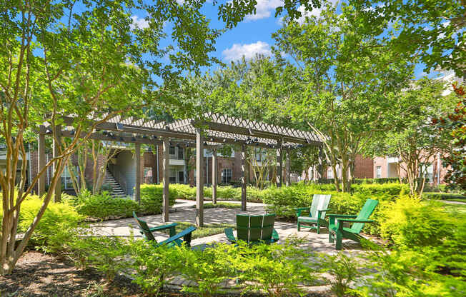 Outdoor Seating Area at Madison on the Meadow Apartments in Stafford, TX 77477
