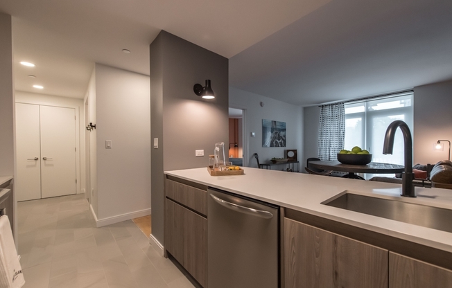 1 bed, 1 bath, 616 sqft, $3,025, Unit 806B