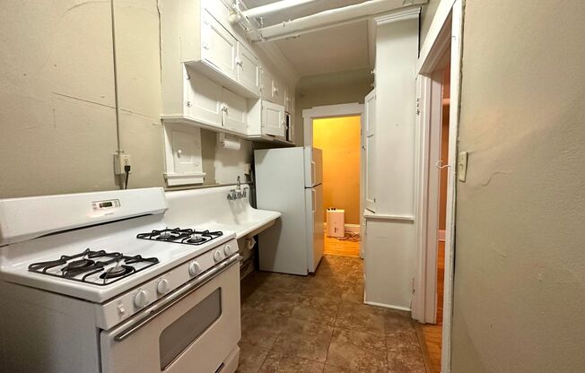 1 bed, 1 bath, $1,015, Unit 1