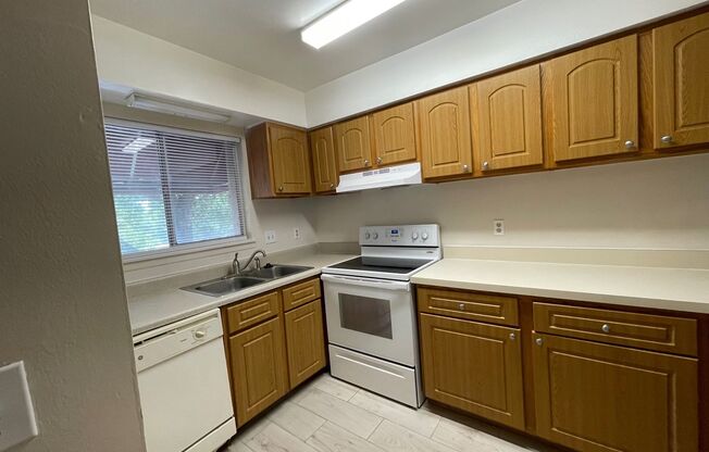 Large 2 Bedroom, 1 1/2 Bathroom Condo Available Immediately!