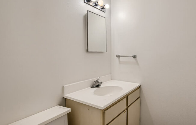 bathroom with Storage