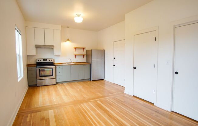 Super Chic & Minimal "Urban Farmhouse" Studio You've Got to See!