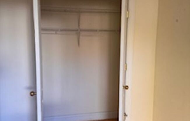 141-37 PERSHING CRESCENT