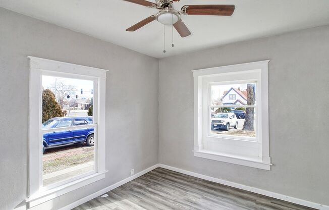 5 beds, 2 baths, $2,300