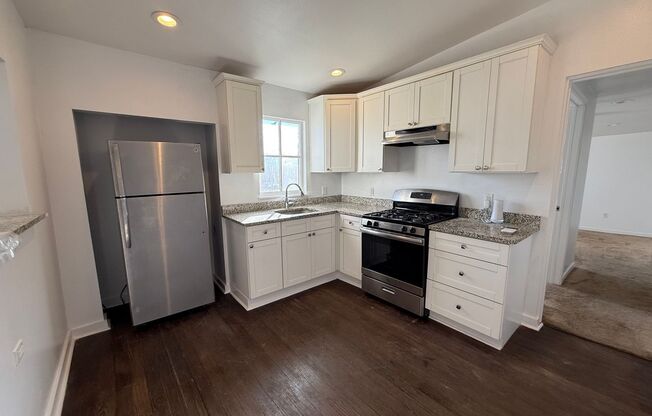 2 Week Free Move-In Special! Charming Renovated 1BR Near The Pearl & River Walk