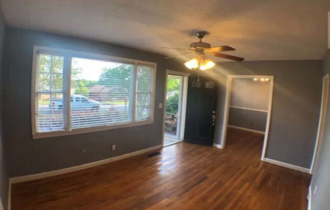 3 beds, 2 baths, $1,500