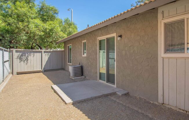2 beds, 2 baths, 1,200 sqft, $1,755, Unit G1054