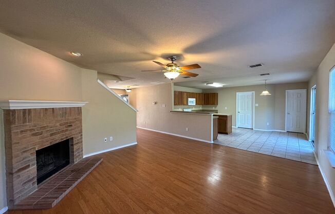 3 beds, 2.5 baths, $2,095