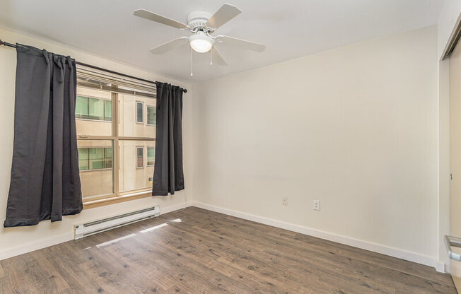 1323 Boren Ave #412 - 1323Seattle