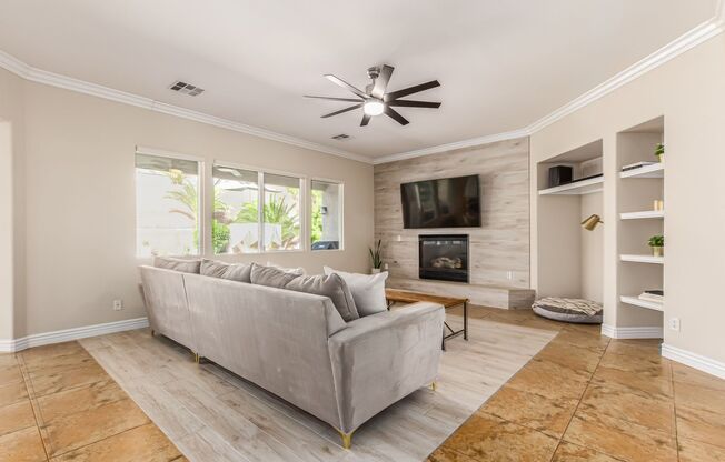 *FREE RENT THRU 1-1-26 FOR QUALIFIED APPLICANTS W/ IMMEDIATE MOVE IN*Highly upgraded single story home in gated community!