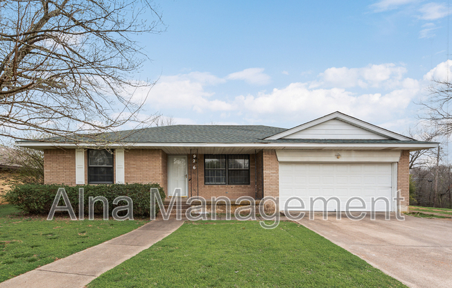 926 HARRINGTON DR