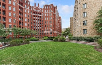 Landscaped Walkways at The Saratoga Apartments, Washington