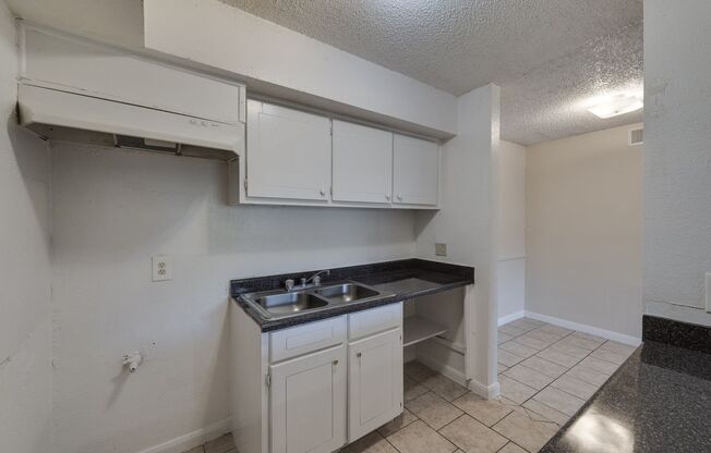 1 bed, 1 bath, 682 sqft, $899, Unit 128