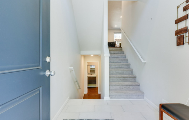 Immaculate 2-Bedroom Townhome in Tanasbourne with Smart Upgrades & High-End Finishes!