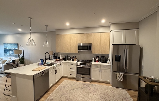 1 bed, 1 bath, 725 sqft, $3,700, Unit 209