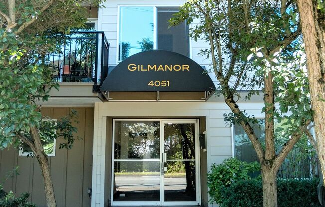 Spacious Renovated 2 Bed 1.5 Bath with Corner Balcony & Gas Fireplace