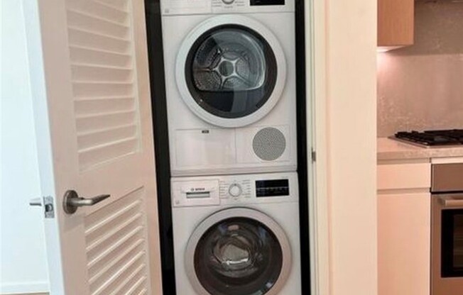 Studio, 1 bath, 496 sqft, $2,800, Unit 1518