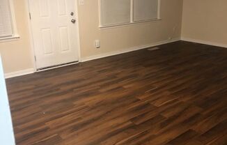 2 beds, 1 bath, $995