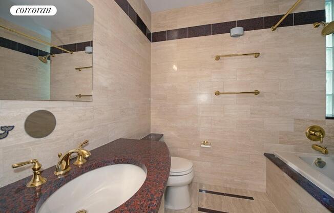 16 E 84 ST