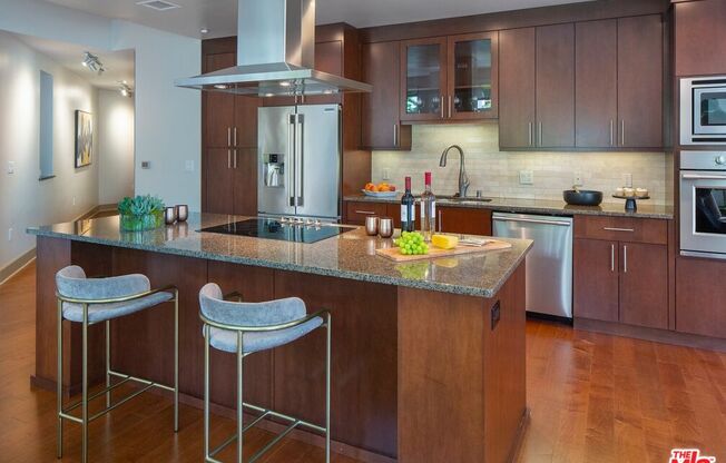 2 beds, 1.8 baths, 1,551 sqft, $7,521, Unit 609